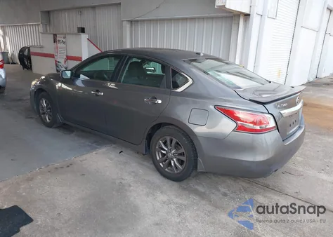 2015 Nissan Altima 2.5 S из США, поврежденный, VIN 1N4AL3AP0FC186595